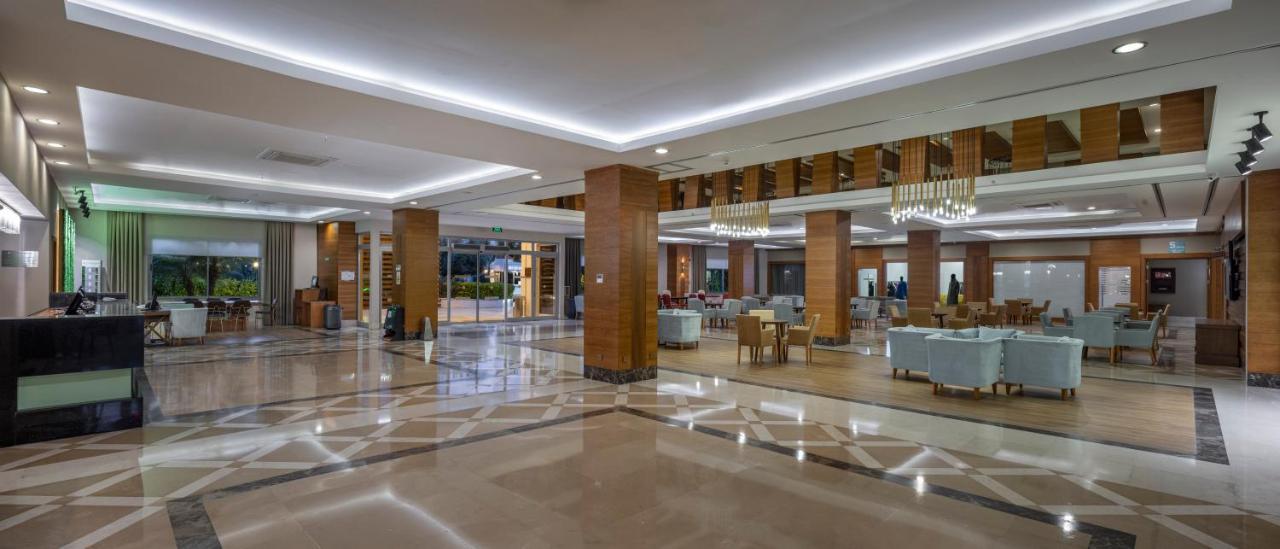 ลารา แฟมิลี คลับ - ออล อินคลูซีฟ Hotel อันตัลยา ภายนอก รูปภาพ